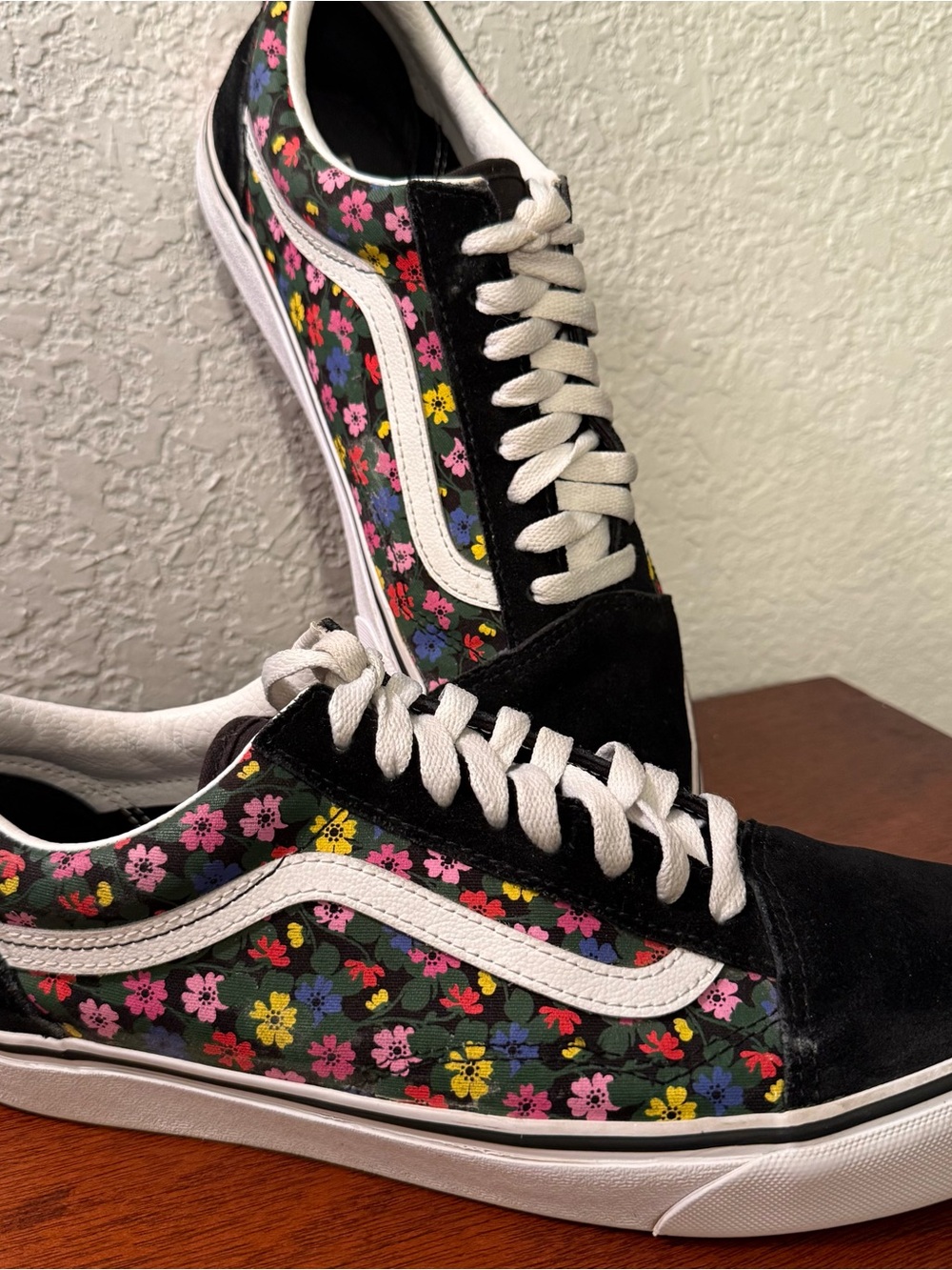 Vans Old Skool Floral Sneakers Black Multicolor Men’s 10 Women’s 11.5